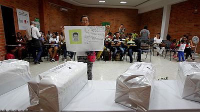 A lázadók bocsánatot kértek a kolumbiai népszavazás előtt