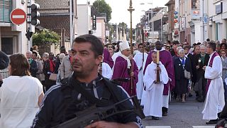 Reabierta la iglesia francesa donde dos yihadistas degollaron al padre Jacques Hamel