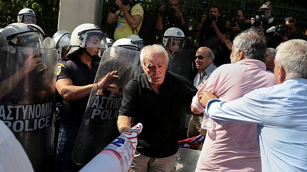Emeklilere biber gazı Emeklilere biber gazı