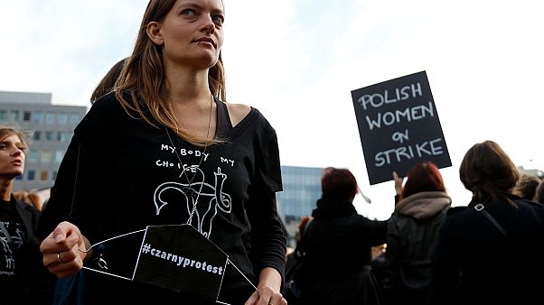 Protestas en Bruselas contra la prohibición del aborto en Polonia Protestas en Bruselas contra la prohibición del aborto en Polonia