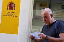Unemployment rises in Spain for second straight month