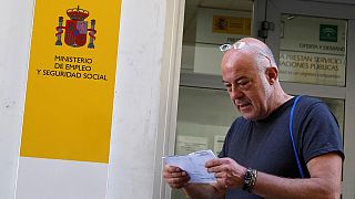 Unemployment rises in Spain for second straight month
