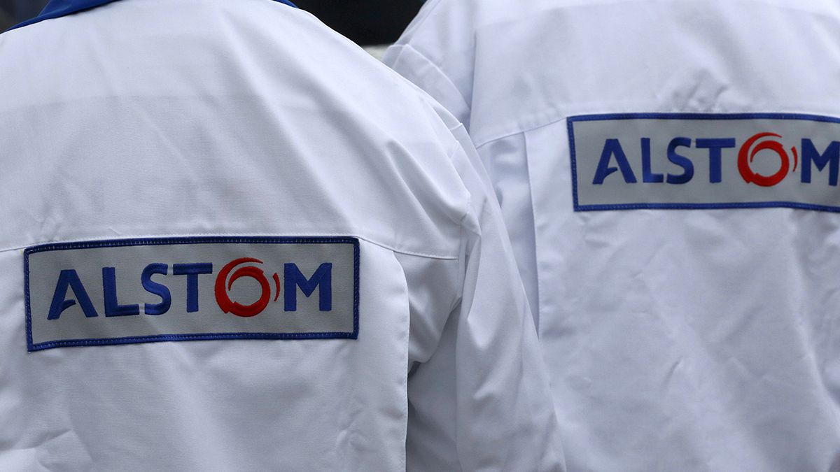 França: Governo encomenda TGV para salvar fábrica da Alstom em Belfort