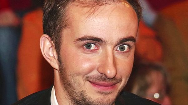 Прокуратура Германии прекратила расследование по делу об оскорблении Эрдогана комиком Прокуратура Германии прекратила расследование по делу об оскорблении Эрдогана комиком
