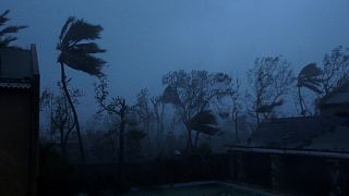 El huracán Matthew atravesó Cuba y Haití y se dirige hacia Bahamas y Florida.