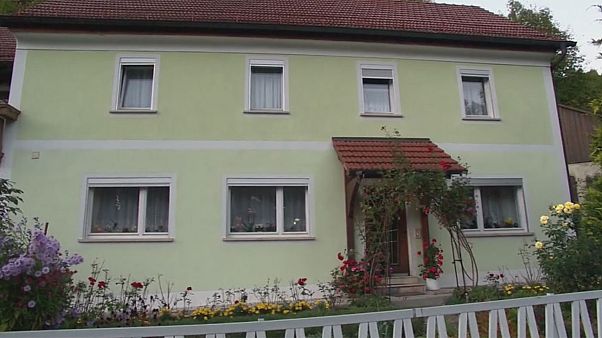 Liberado en Alemania un hombre de 43 años que llevaba 30 encerrado en la casa de sus padres Liberado en Alemania un hombre de 43 años que llevaba 30 encerrado en la casa de sus padres