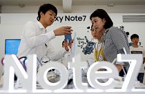 Samsung Note 7 emette fumo durante un volo negli Usa