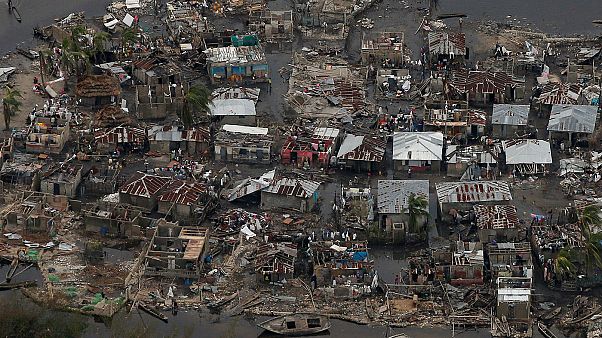 Caraibi: più di trecento le vittime dell'uragano Matthew. Haiti paga il prezzo più alto Caraibi: più di trecento le vittime dell'uragano Matthew. Haiti paga il prezzo più alto