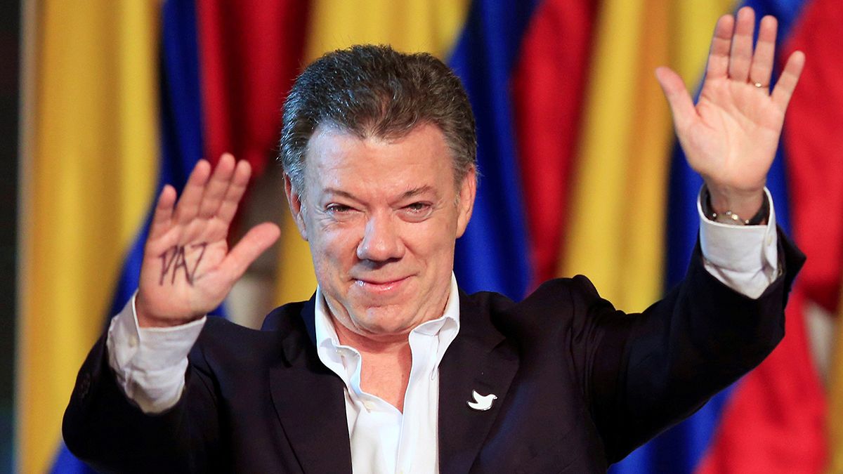A kolumbiai elnök a népének ajánlotta a neki ítélt Nobel-békedíjat
