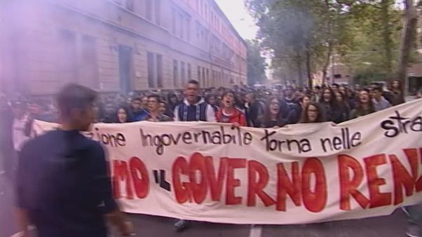 Diáktüntetések Olaszországban: a „Jó iskola” reform Renzi kudarca Diáktüntetések Olaszországban: a „Jó iskola” reform Renzi kudarca