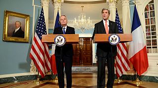 Kerry wants Aleppo war crimes probe as UN votes on French peace plan