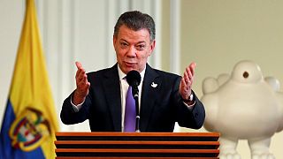 Santos dona el dinero del Nobel de la Paz a las víctimas del conflicto en Colombia