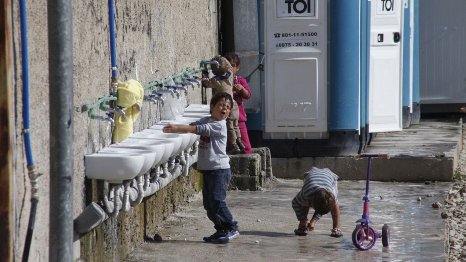 Το ελληνικό σχολείο «αγκαλιάζει» τα προσφυγόπουλα
