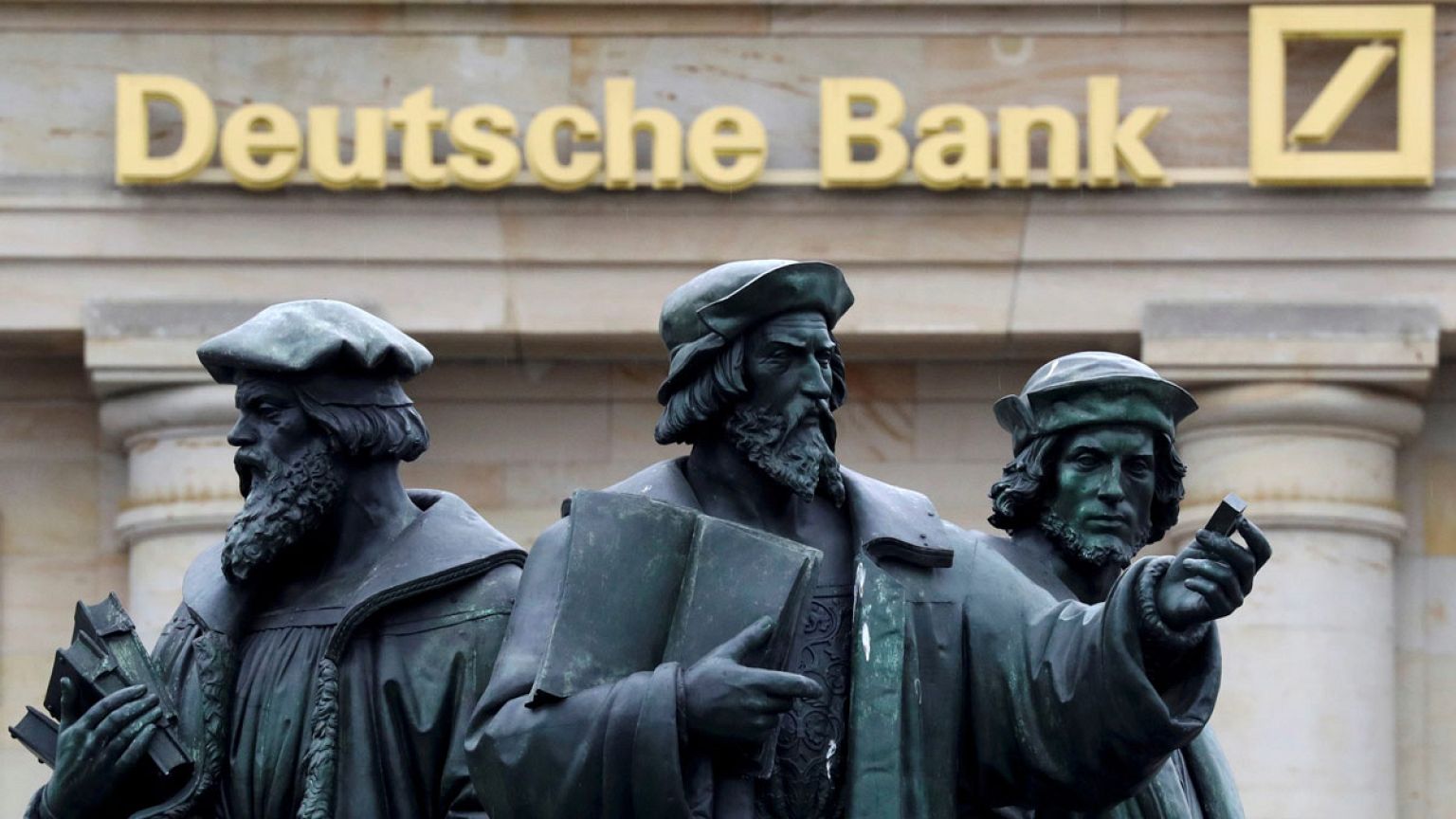 Se retrasa un acuerdo entre el Deutsche Bank y EEUU para rebajar la multa anunciada