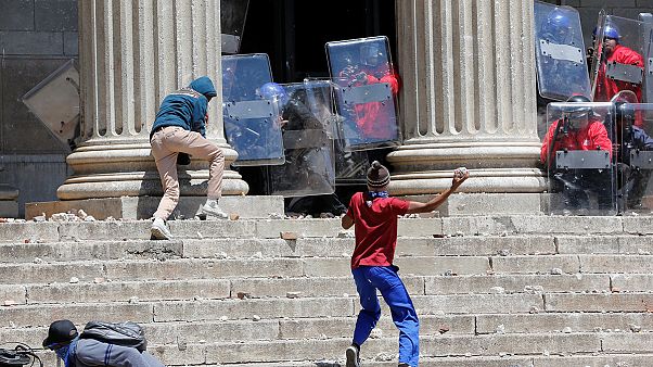 Nueva jornada de protestas en las universidades de Sudáfrica por una educación superior gratuita Nueva jornada de protestas en las universidades de Sudáfrica por una educación superior gratuita