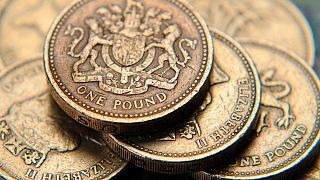Una libra baja favorece las exportaciones, pero hipoteca el futuro económico del Reino Unido