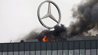 Rauchwolken über Berlin: Feuer im Europacenter