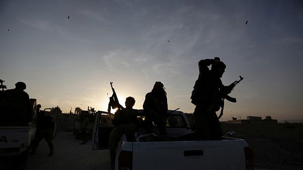 Halep'e bomba yağmaya devam ediyor Halep'e bomba yağmaya devam ediyor