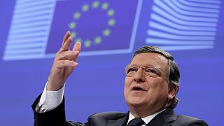 مواطنون أوروبيون يطالبون المفوضية الأوروبية بحجب الراتب التقاعدي عن رئيسها السابق جوزيه مانويل باروزو