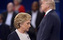 Clinton despega en los sondeos mientras que Trump promete aplicar la estrategia de la tierra quemada hasta el final
