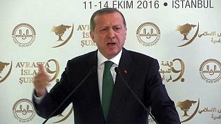 Keményen osztotta az iraki miniszterelnököt a török államfő