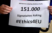 Barroso 'Goldman Sachs' petition handed to EU officials