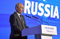 Путин обвинил Париж и Вашингтон в раскручивании антироссийской истерики