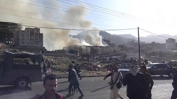 EUA bombardeiam pela primeira vez milícias hutis no Iémen EUA bombardeiam pela primeira vez milícias hutis no Iémen