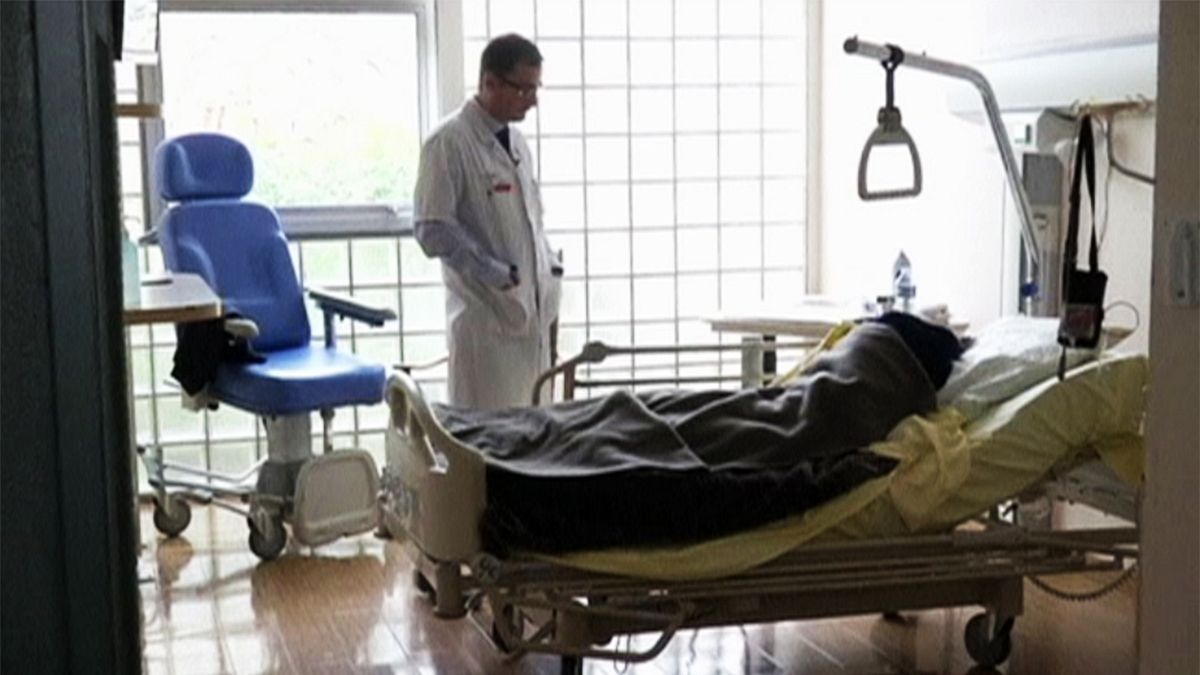 Governo holandês quer generalizar direito à eutanásia após "vida completa"