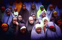 Нигерия: "Боко Харам" отпустила часть школьниц, похищенных в городе Чибок