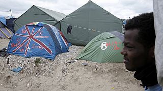 First of new wave of child refugees in Calais travel to UK