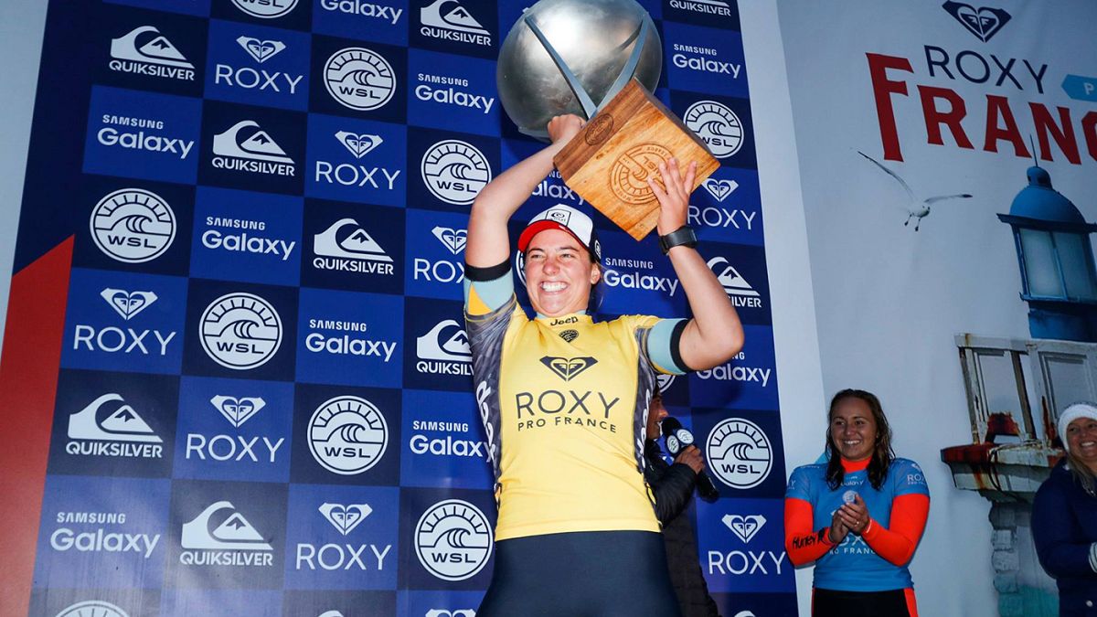تیلر رایت قهرمان مسابقات جهانی موج سواری زنان شد