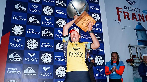 Surf: l'australiana Wright conquista il titolo mondiale Surf: l'australiana Wright conquista il titolo mondiale