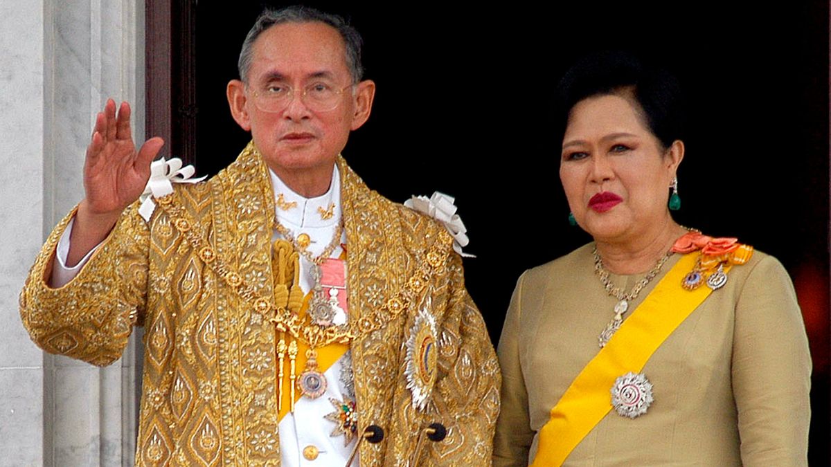 تایلند؛ یک سال سوگواری در کشور و ۹ دقیقه سکوت در پارلمان به احترام درگذشت پادشاه
