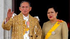 Ein Jahr Staatstrauer in Thailand für König Bhumibol