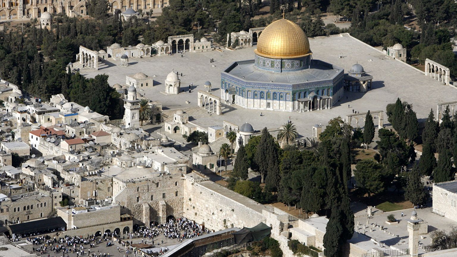 La UNESCO provoca la ira de Israel al desligar al judaísmo del Monte del Templo