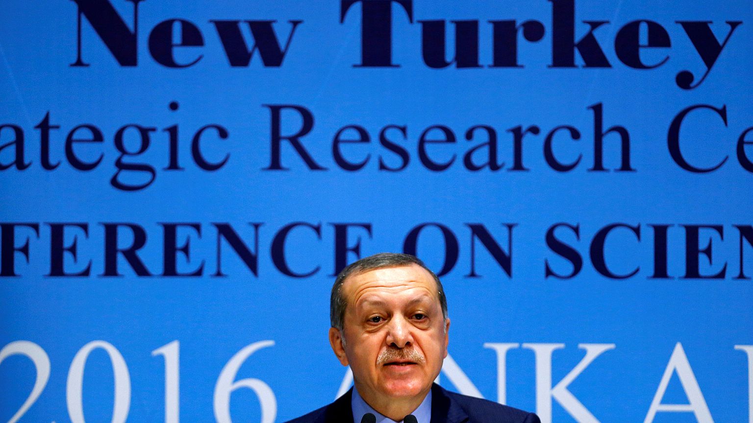 Erdogan scheitert erneut gegen Böhmermann