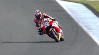 MOTO GP Japán Nagydíj - Bukás bukás hátán az edzésen