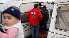 Kinder und Jugendliche verloren im "Dschungel" von Calais