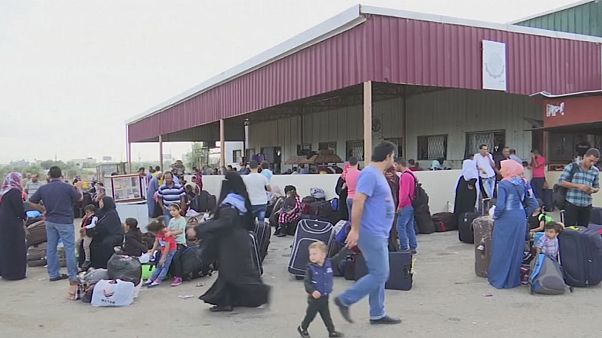 Gaza: riapre per 2 giorni frontiera con l'Egitto Gaza: riapre per 2 giorni frontiera con l'Egitto