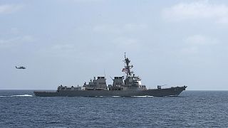 Houthi rebels launch missiles on US warship in Yemen