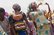 Les lycéennes de Chibok libérées jeudi par Boko Haram ont retrouvé leurs familles