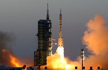 Eddigi leghosszabb emberes űrmisszióját indította Kína