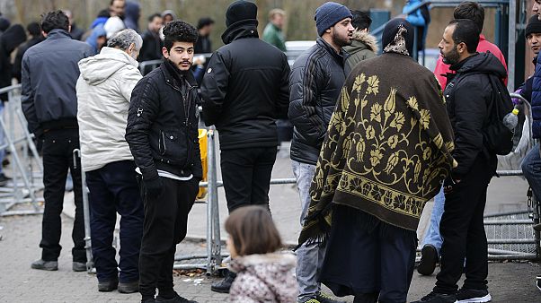 Europas Flüchtlinge: Ökonomischer Gewinn oder Bürde? Europas Flüchtlinge: Ökonomischer Gewinn oder Bürde?