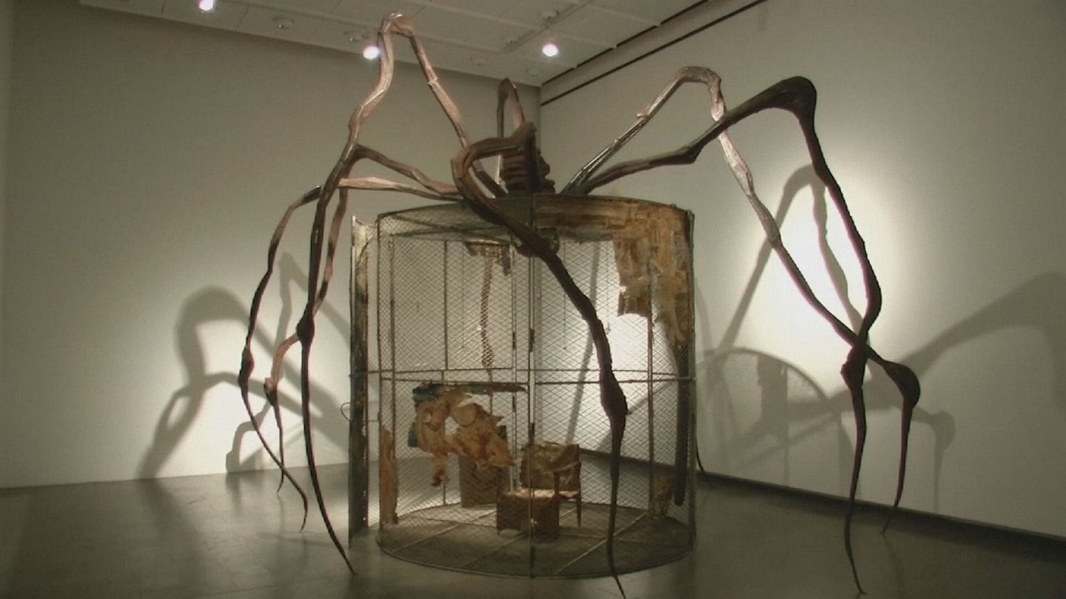 "As células" de Bourgeois no Museu de Arte Moderna de Louisiana