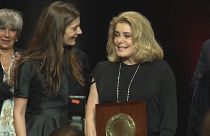 مهرجان لومييريكرم أيقونة السينما الفرنسية كاترين دونيف