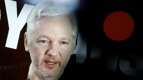 Assange: levágták az internetről a WikiLeaks alapítóját Assange: levágták az internetről a WikiLeaks alapítóját