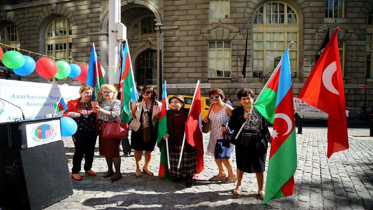 Azerbaycan bağımsızlık günü New York'ta kutlandı