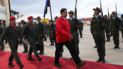 El poder electoral venezolano suspende la recogida de firmas contra Maduro