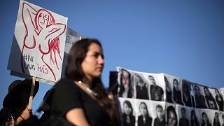 Chileans, Bolivians march against femicide